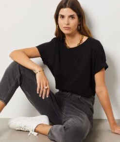 T-Shirt Mit Kurzen Ärmeln Und Rundem Ausschnitt SCHWARZ 11 T-Shirt Mit Kurzen Ärmeln Und Rundem Ausschnitt SCHWARZ -Damen mode Geschaft 653577905 c