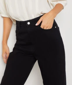 Jeans Mit Hoher Taille Im Karottenschnitt, 100 % Baumwolle SCHWARZ 11 Jeans Mit Hoher Taille Im Karottenschnitt, 100 % Baumwolle SCHWARZ -Damen mode Geschaft 653731705 b