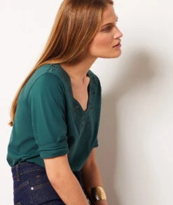 T-Shirt Mit 3/4-Ärmeln Und Gestickten Details GRÜN 10 T-Shirt Mit 3/4-Ärmeln Und Gestickten Details GRÜN -Damen mode Geschaft 653791546 b