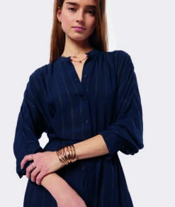 Langes Kleid Mit Schimmernden Details MARINEBLAU -Damen mode Geschaft 653873925 c