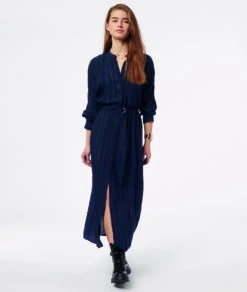 Langes Kleid Mit Schimmernden Details MARINEBLAU