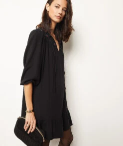 Kleid Mit Gestickten Details SCHWARZ -Damen mode Geschaft 653875805 6