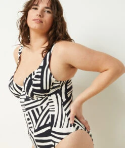 Badeanzug Mit Körbchen Und Bügeln SCHWARZ 9 Badeanzug Mit Körbchen Und Bügeln SCHWARZ -Damen mode Geschaft 653912506 6