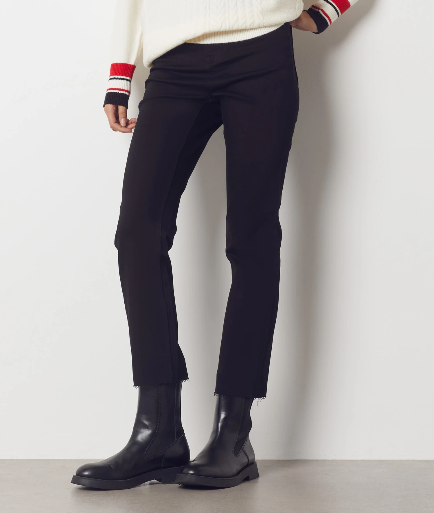 Schmal Geschnittene Hose SCHWARZ 5 Schmal Geschnittene Hose SCHWARZ – Bild 3