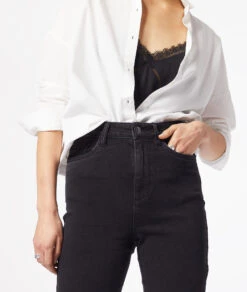 Ausgestellte Jeans Mit Hoher Taille SCHWARZ -Damen mode Geschaft 653981005 b