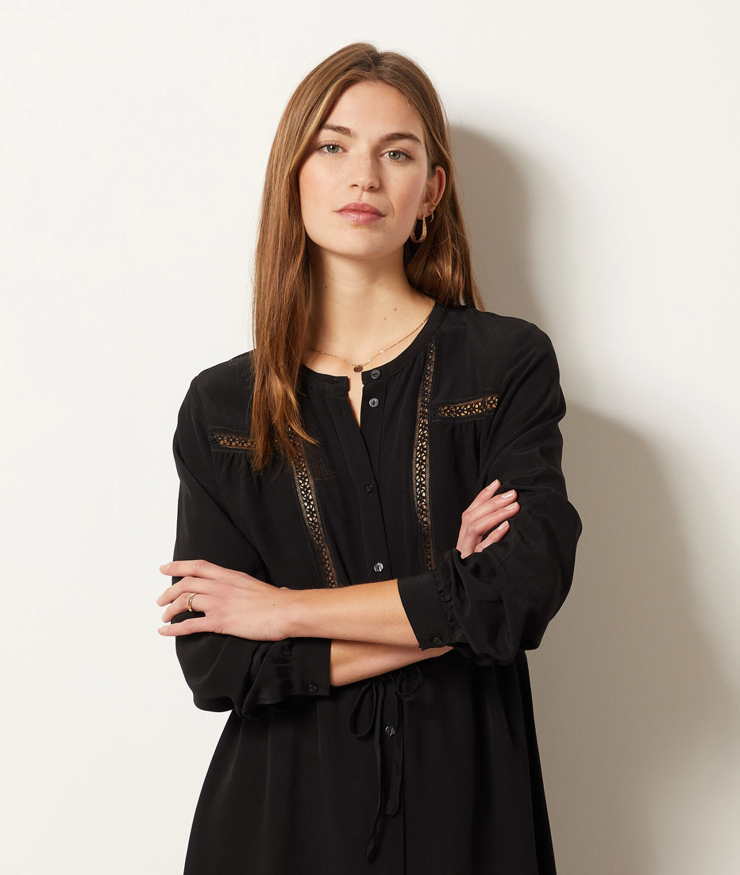 Geknöpftes Kleid SCHWARZ 3 Geknöpftes Kleid SCHWARZ