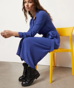 Langes Kleid Mit Bindegürtel PFLAUME