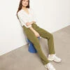 Hose Im Zigarettenschnitt KHAKI -Damen mode Geschaft 653989345 x