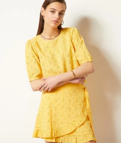 T-Shirt Mit Kurzen Ärmeln Mit Stickereien SONNENGELB -Damen mode Geschaft 653996454 c