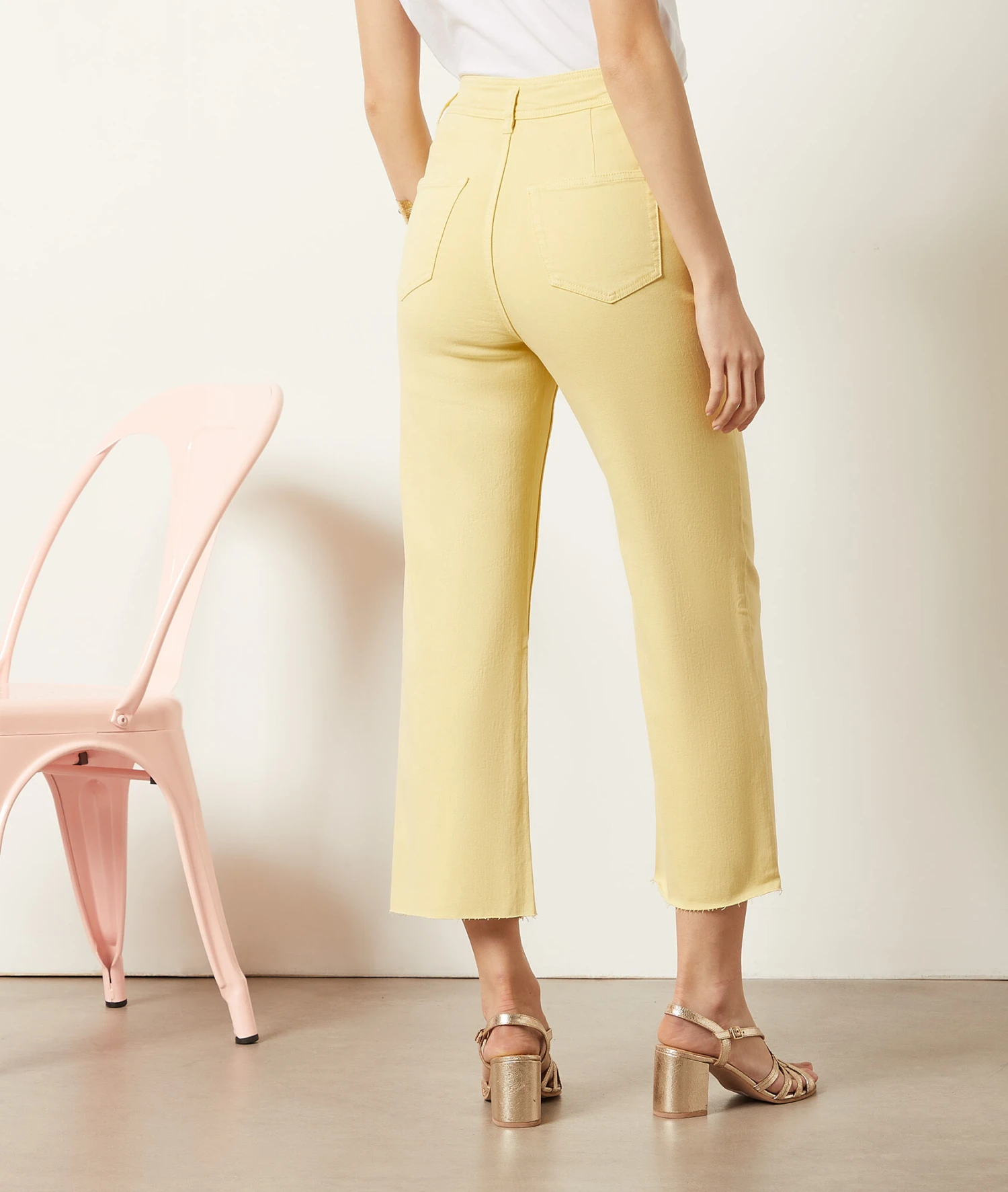 Weit Geschnittene Jeans HELLGELB 4 Weit Geschnittene Jeans HELLGELB – Bild 2