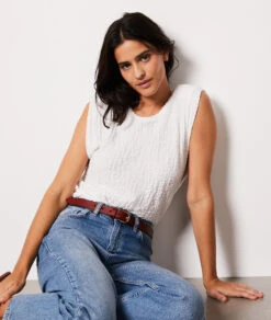 Ärmelloses T-Shirt ECRU