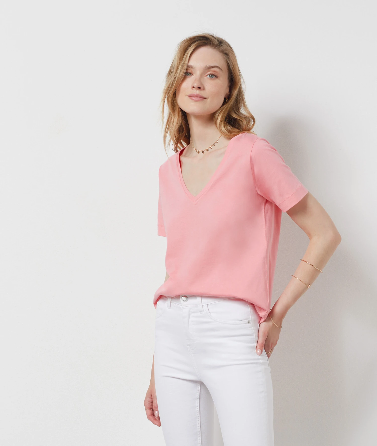 T-Shirt Mit V-Ausschnitt Und Kurzen Ärmeln, 100 % Baumwolle ROSA 7 T-Shirt Mit V-Ausschnitt Und Kurzen Ärmeln, 100 % Baumwolle ROSA – Bild 5