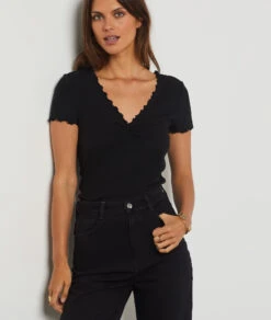 T-shirt Manches Courtes Col V NOIR -Damen mode Geschaft 654089105 c