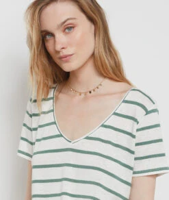 Gestreiftes T-Shirt Aus Leinenmischgewebe KHAKI 10 Gestreiftes T-Shirt Aus Leinenmischgewebe KHAKI -Damen mode Geschaft 654091544 b