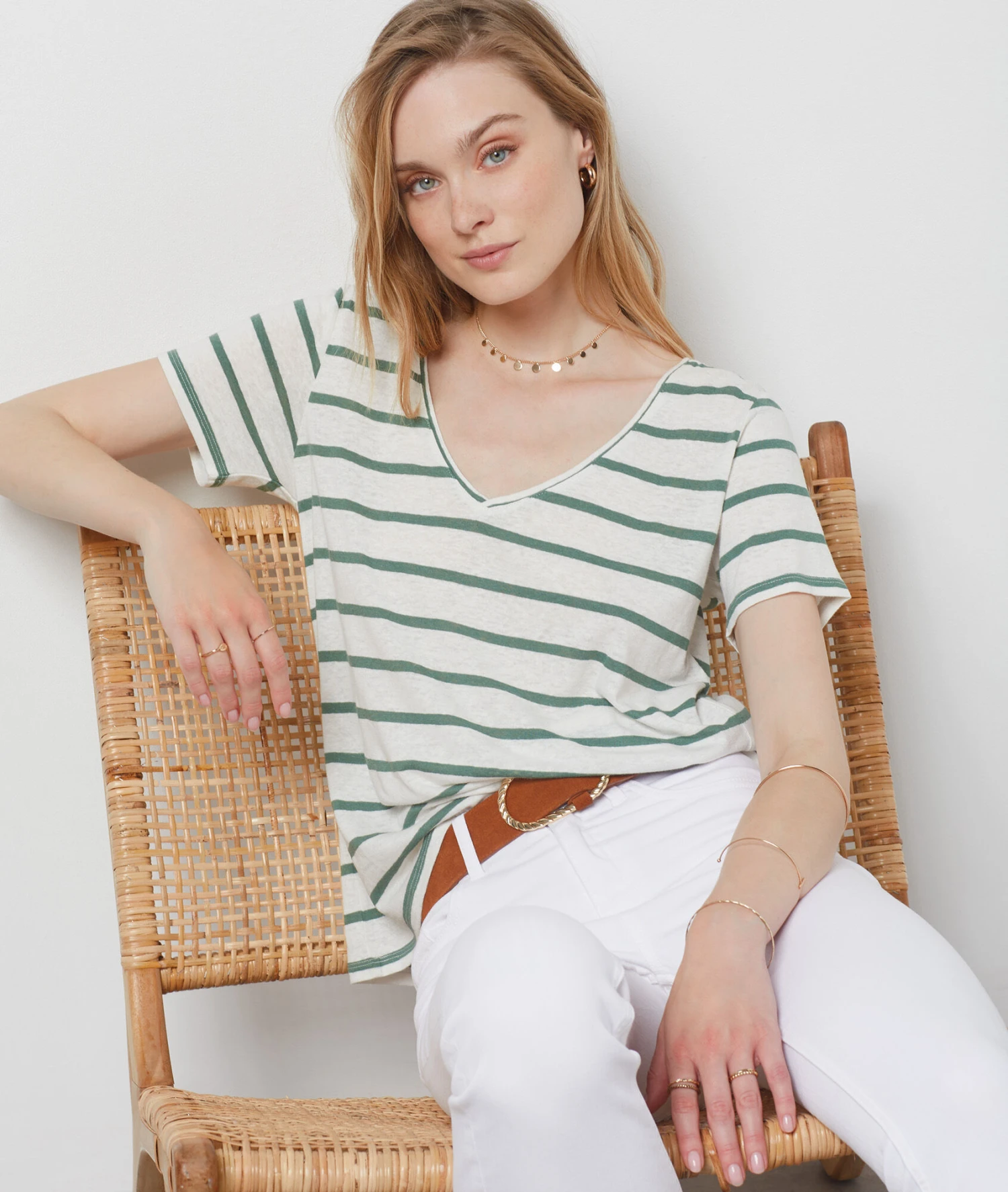 Gestreiftes T-Shirt Aus Leinenmischgewebe KHAKI 3 Gestreiftes T-Shirt Aus Leinenmischgewebe KHAKI