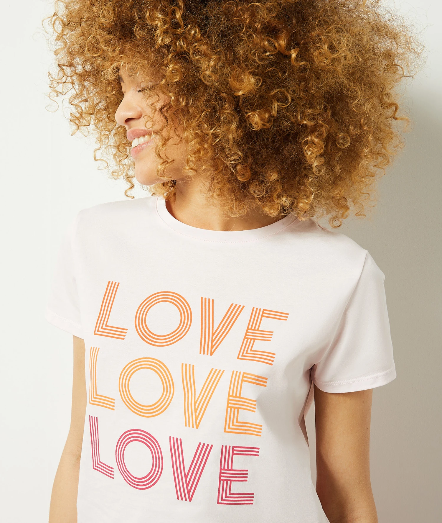 T-Shirt Mit Print „Love“ BLUSH 3 T-Shirt Mit Print „Love“ BLUSH